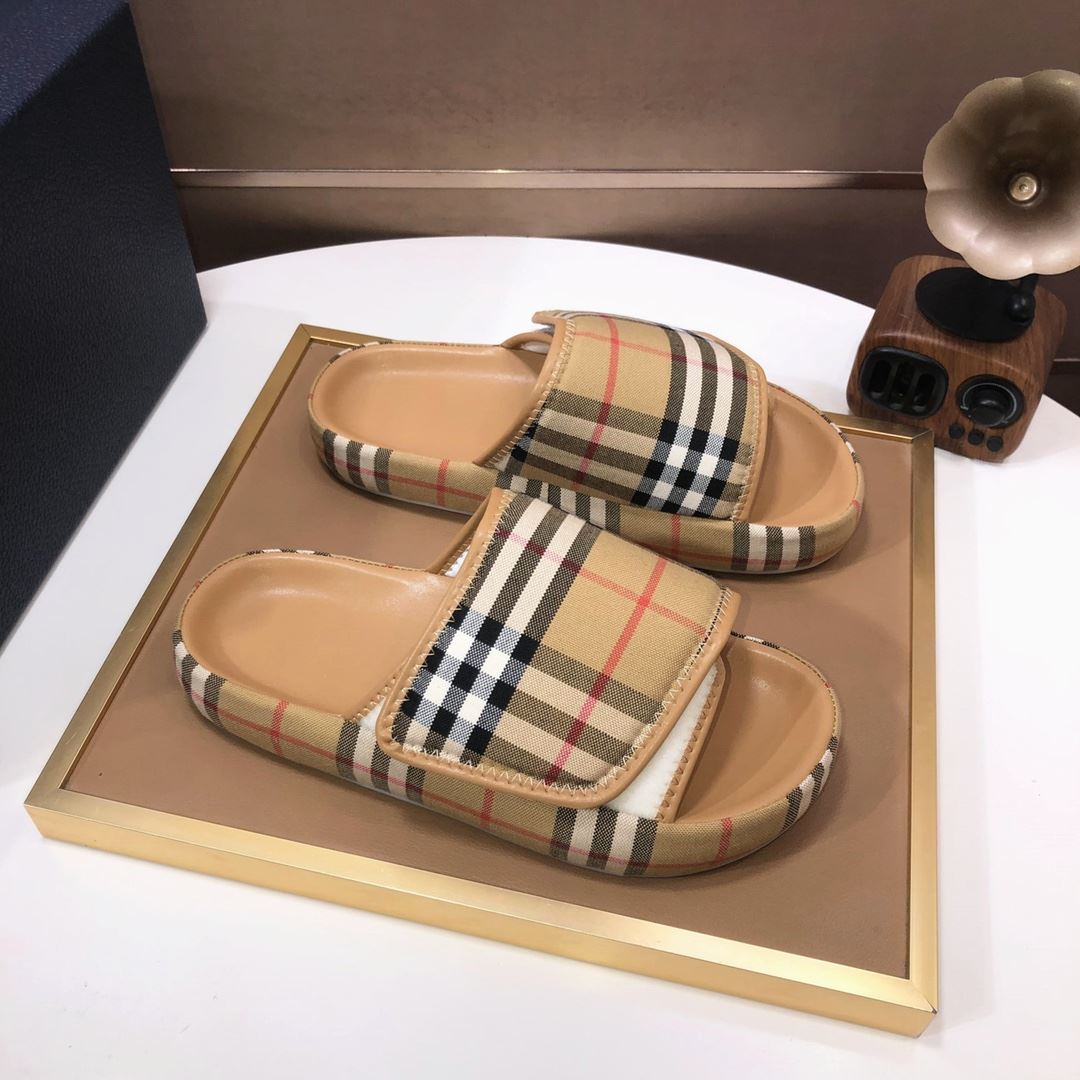 Burberry Slippers